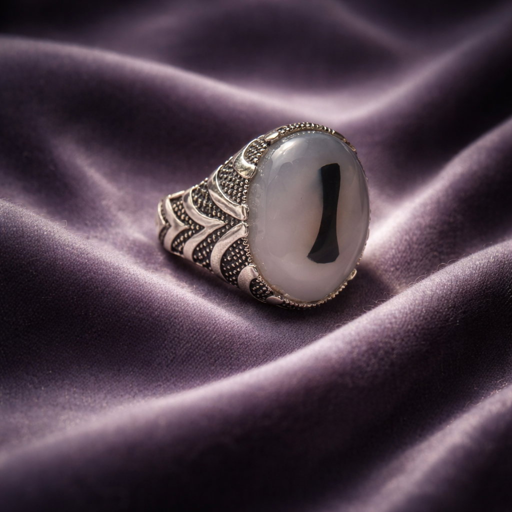 White Yemeni Agate Ring